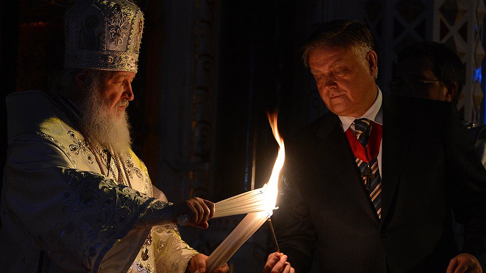 Патриарх Кирилл (слева) и президент РЖД Владимир Якунин