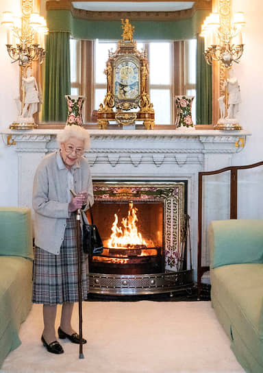 6 сентября 2022 года в замке Балморал в Шотландии Елизавета II приняла нового премьер-министра Великобритании Лиз Трасс. 8 сентября королева умерла. Британский престол перешел ее старшему сыну 73-летнему принцу Уэльскому Чарльзу 