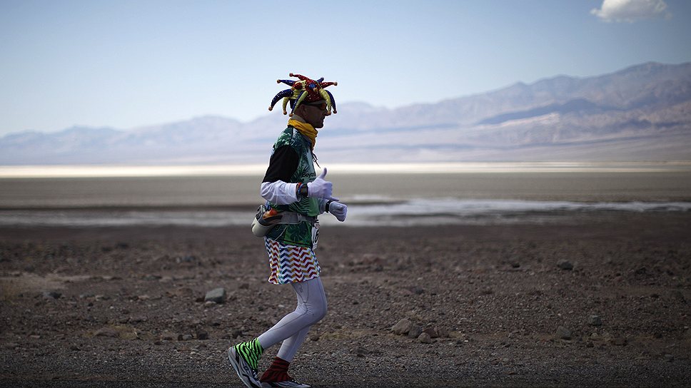 Badwater Ultramarathon — ежегодный сверхмарафон в Долине Смерти в Калифорнии, позиционирующий себя как «самый тяжёлый легкоатлетический пробег в мире». Название пробега происходит от впадины Бэдуотер (86 м ниже уровня моря), стартовой точки марафона. Финиш — на горе Уитни (2548 м над уровнем моря)