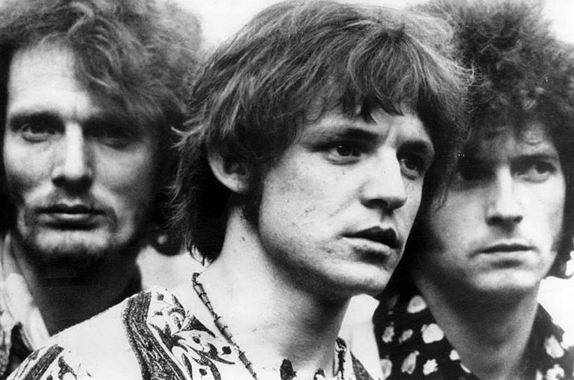 1966 год. Британская группа Cream дала свой первый концерт на фестивале джазовой и блюзовой музыки в Виндзоре&lt;br> На фото слева направо: Джинджер Бейкер, Джек Брюс, Эрик Клэптон