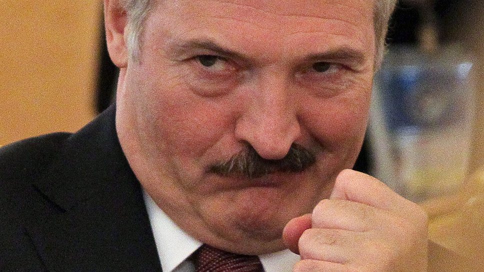 31 июля. Александр Лукашенко выловил сома весом 57 кг