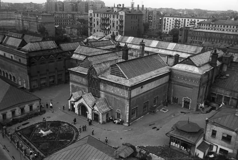 1893 год. Официально открылась Третьяковская галерея (Московская городская галерея Павла и Сергея Михайловича Третьяковых)