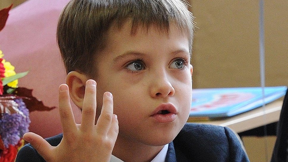 В этом году для всех школьников страны введена обязательная школьная форма