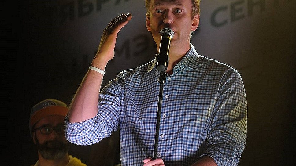 Алексей Навальный: «Я знаю, что некоторые из вас наверняка ждут, что я призову вас остаться на этой площади. Но я хочу оставаться честными и не собираюсь подвергать вас опасности или подставлять. Когда наступит время и призову вас участвовать в несанкционированных акциях, я скажу вам об этом прямым текстом. Я хочу, чтобы вы мне поверили – я знаю, что делать дальше»
