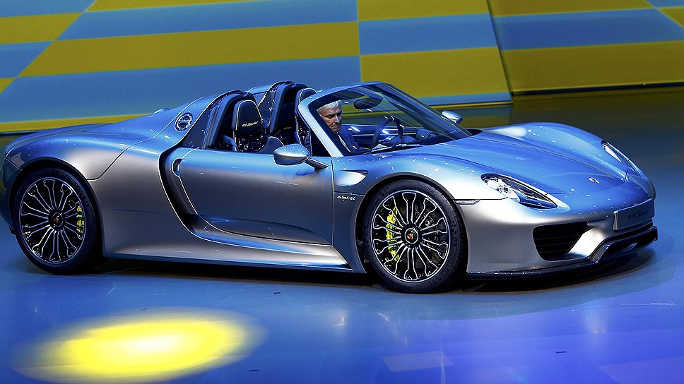 Гибридный суперкар Porsche 918 Spyder