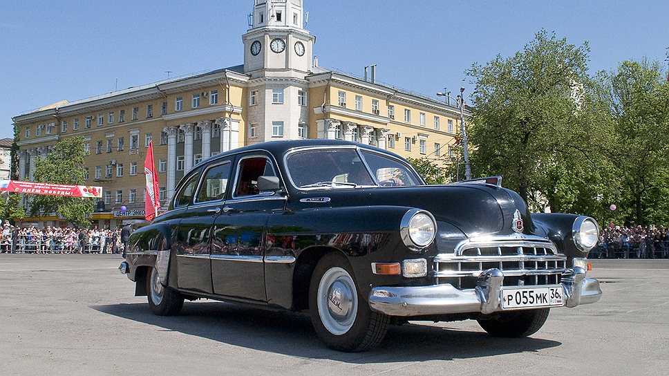 Только в 1950-х годах весь чиновничий корпус перевели на отечественные автомобили