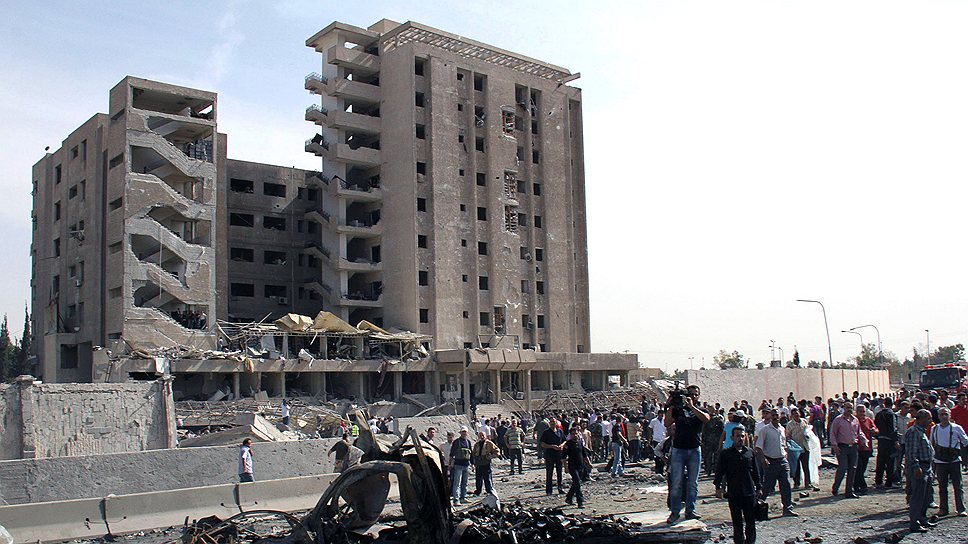 10 мая 2012 года, в то время, когда люди обычно идут на работу, в Дамаске прогремела серия мощных взрывов. В результате погибли 55 человек, более 370 получили ранения 