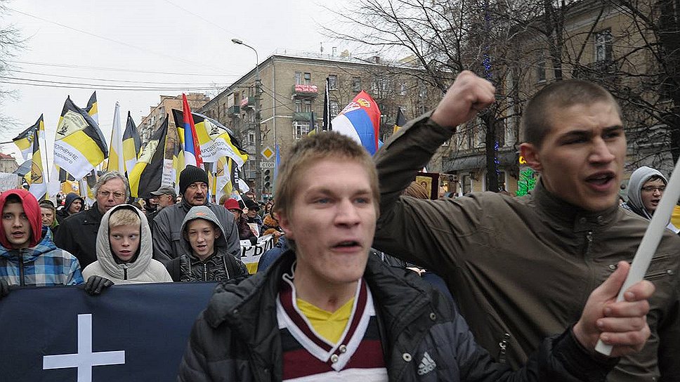 Лозунги участников акции были не только монархическими, но и антиправительственными