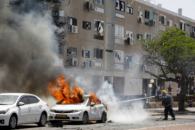 С мая 2021 года действовал режим прекращения огня между Израилем и палестинскими движениями в секторе Газа. В результате обострения в 2021 году стороны обменялись рядом ударов, что привело к гибели 257 человек в секторе Газа и 13 человек в Израиле. Тем не менее обстрелы продолжились