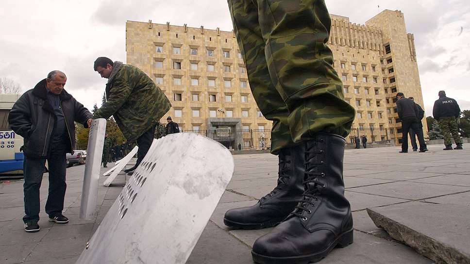 22 ноября, на 20-й день после выборов, в Тбилиси на митинг оппозиции вышло около 50 тыс. человек