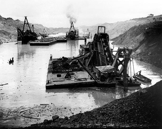 В 1902 году США заявили о намерениях построить конкурентный канал в Никарагуа и приняли соответствующий билль, после чего французская компания по строительству Панамского канала была продана правительству США за $40 млн