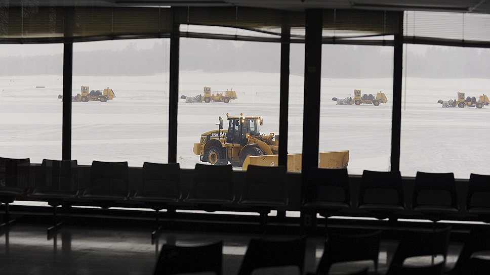 На востоке Канады ледяной дождь парализовал авиасообщение крупнейших аэропортов. Отменены тысячи рейсов в Оттаве, Торонто, Монреале и Галифаксе