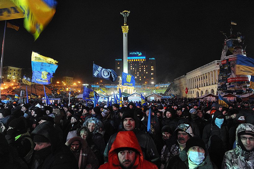 Митинг оппозиции на майдане Незалежности 