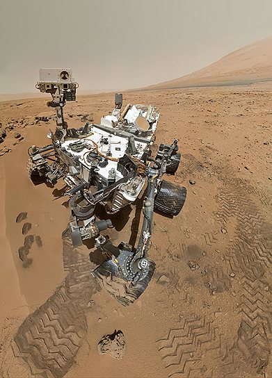 26 ноября 2011 года в рамках миссии NASA Mars Science Laboratory состоялся запуск марсохода Curiosity, представляющего собой автономную химическую лабораторию. Главной целью марсохода размером 3 м в длину, 2,1 м в высоту и весом 900 кг являлся сбор сведений о климате и геологии Марса