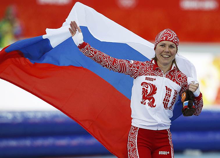 Конькобежка Ольга Граф принесла России первую медаль на зимней Олимпиаде в Сочи, завоевав бронзу