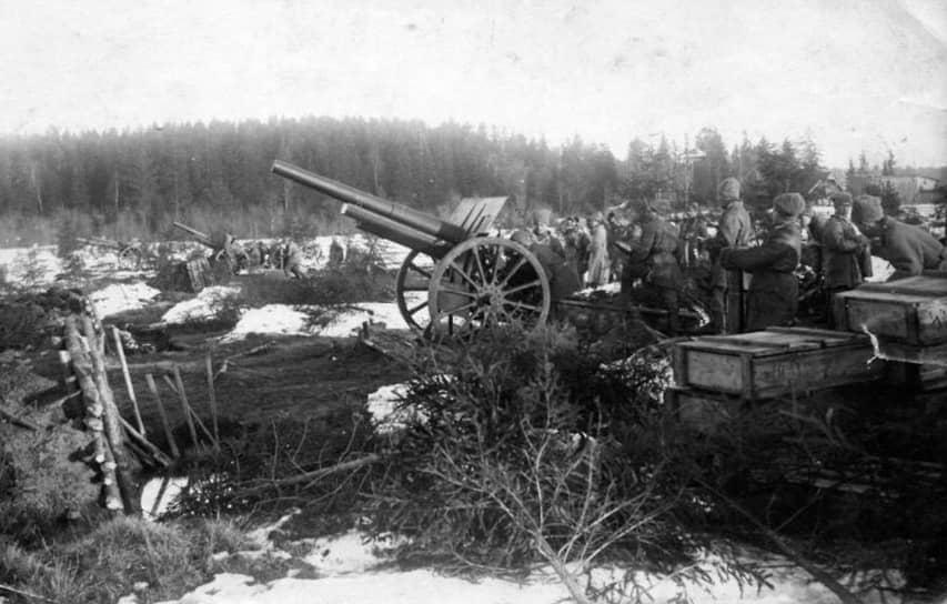 1921 год. Началось Кронштадтское восстание моряков Балтийского флота и рабочих, выступивших против диктатуры большевиков