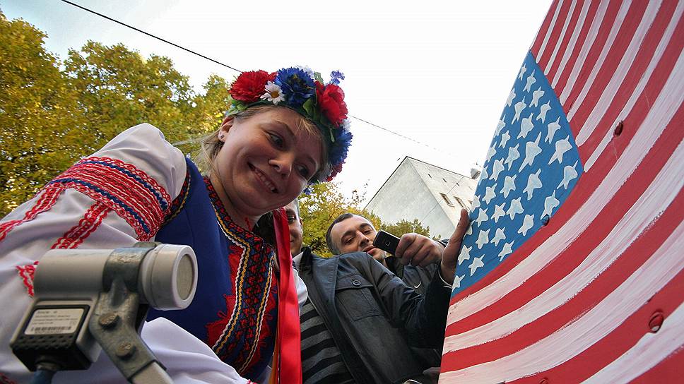 1994 год. США подписали с Украиной договор о дружбе и сотрудничестве