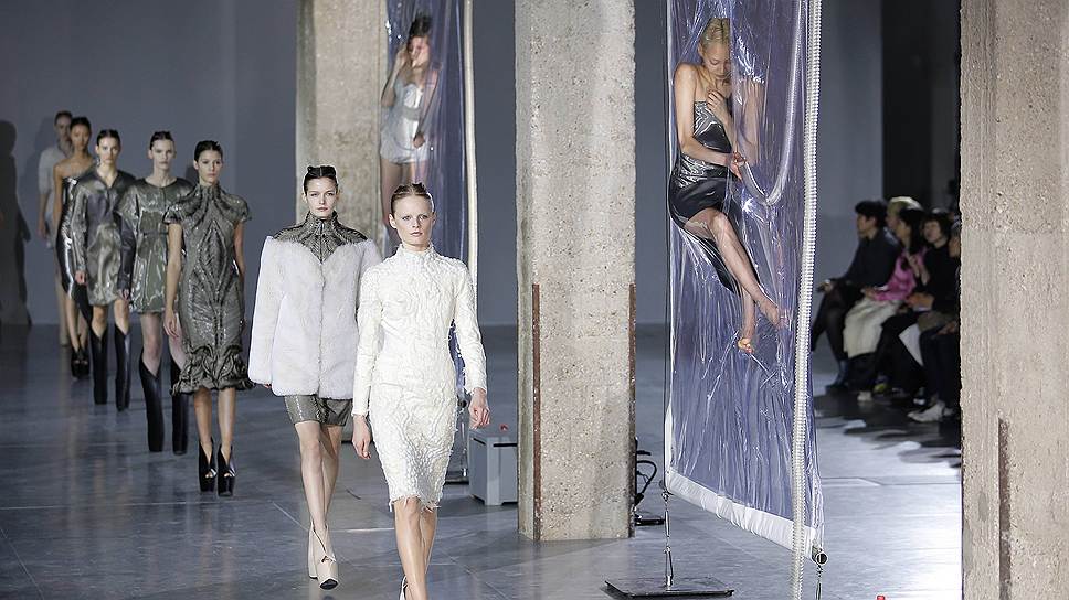 Iris van Herpen Fall/Winter 2014-2015 