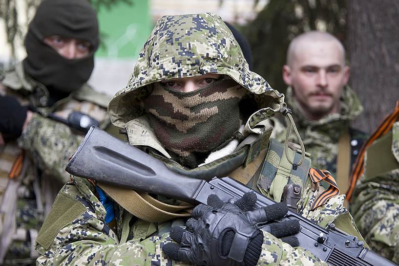 12 апреля МВД Украины сообщило о том, что вооруженные лица попытались захватить Донецкий химический завод