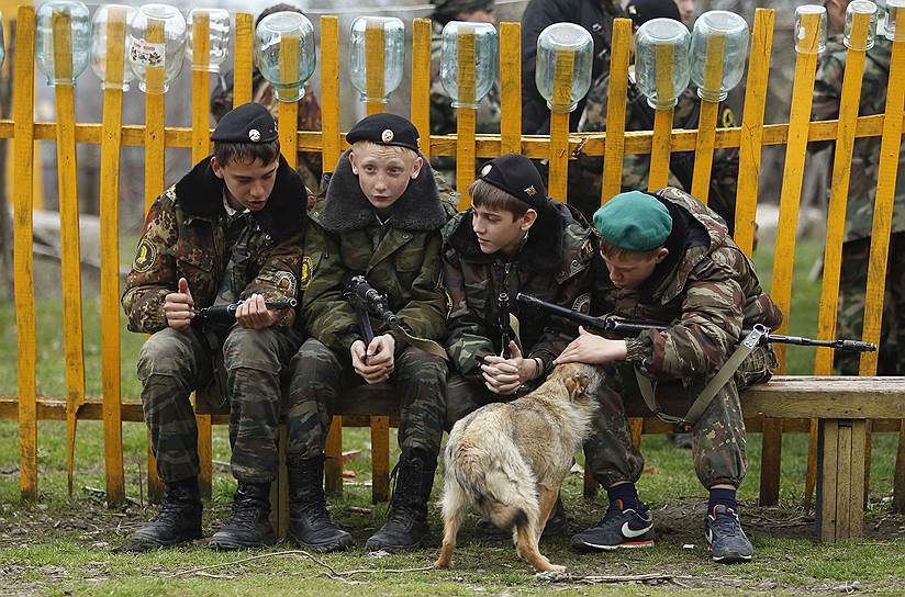 Кадеты во время отдыха