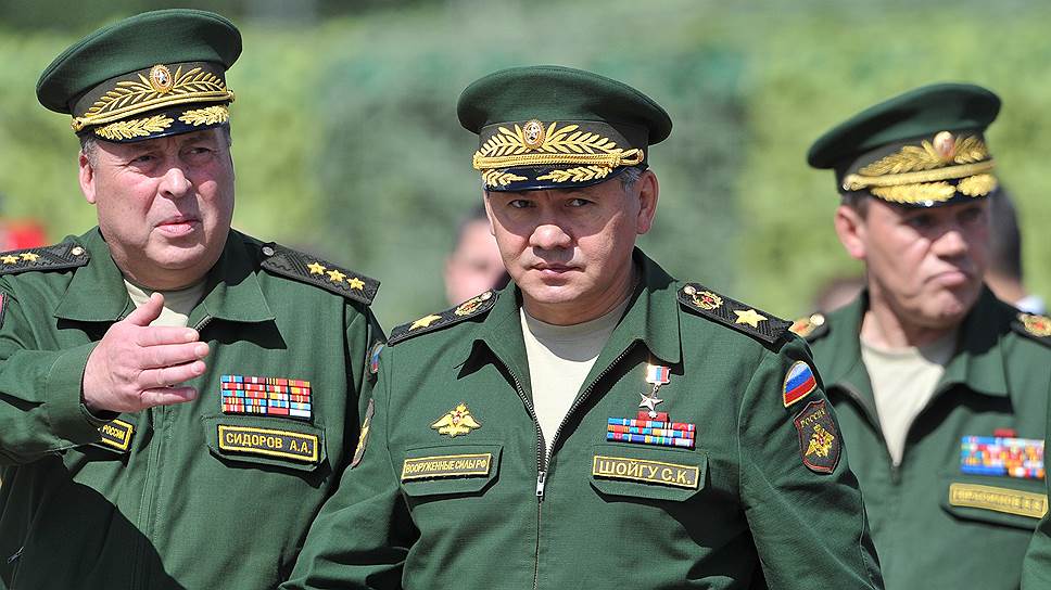 24 апреля. Россия начала военные учения на границе с Украиной
