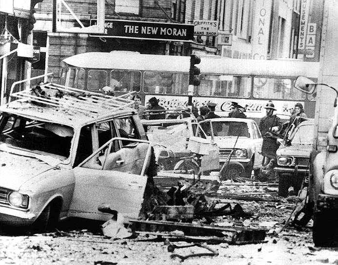 1974 год. В результате взрыва четырех бомб в Дублине и Монагане (Ирландия), ответственность за которые взяли на себя Ольстерские добровольческие силы (UVF), 33 человека погибли и 300 получили ранения