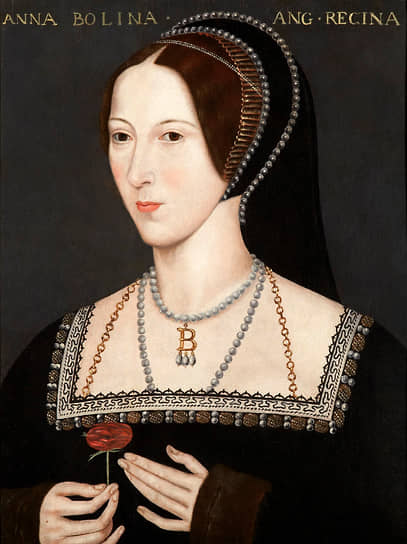 1536 год. Анна Болейн, вторая жена Генриха VIII, обезглавлена в Лондоне по сфабрикованному обвинению в «государственной и супружеской измене»