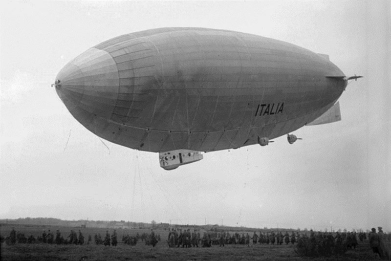 1928 год. Старт экспедиции на дирижабле «Италия» к Северному полюсу Земли