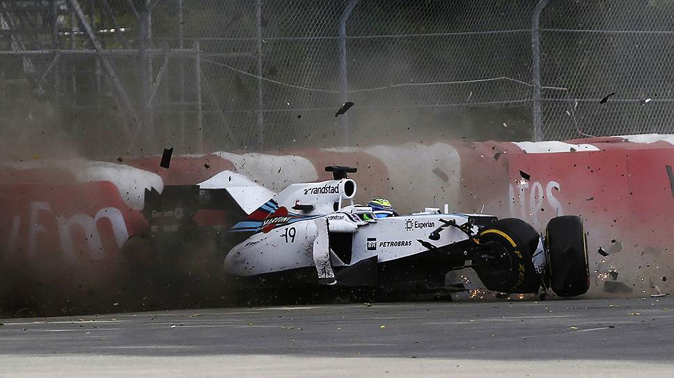 Авария пилота Формулы 1 Фелипе Массы во время гонки на Гран-При Канады в Монреале