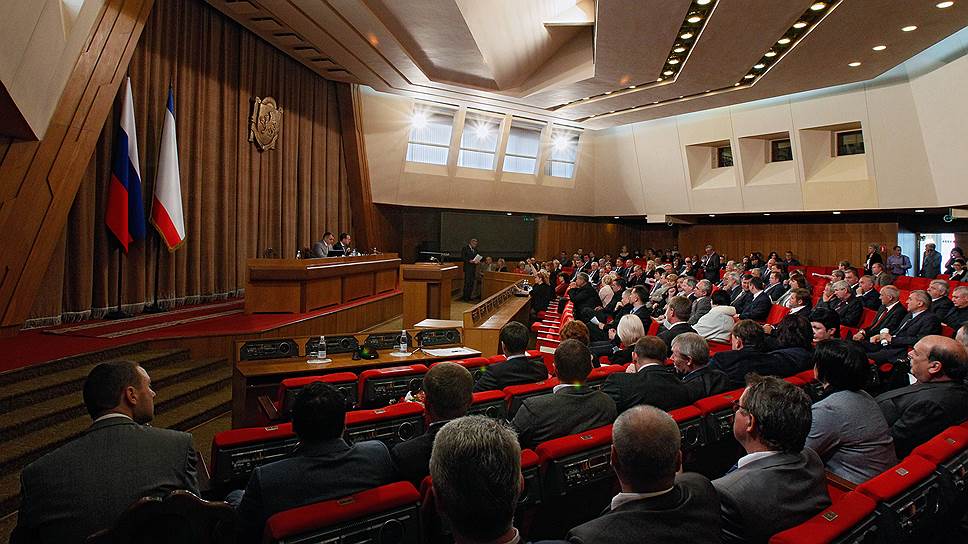 Как крымские чиновники рвались в Общественную палату