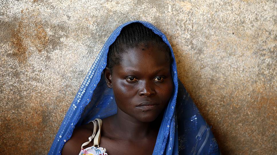 Беженка из Бангуи на собрании в Бамбари, ЦАР