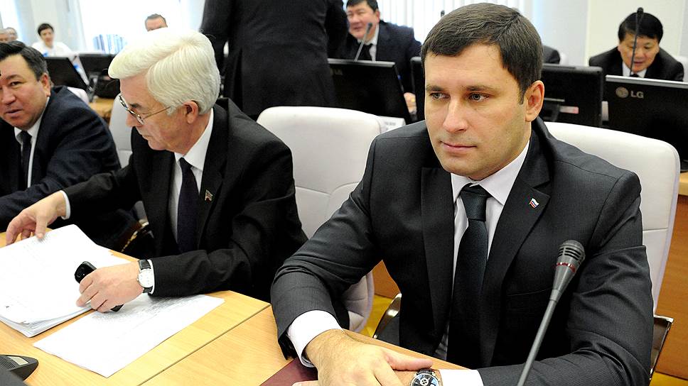 Бывший депутат заксобрания Забайкальского края Юрий Шкретов (справа)