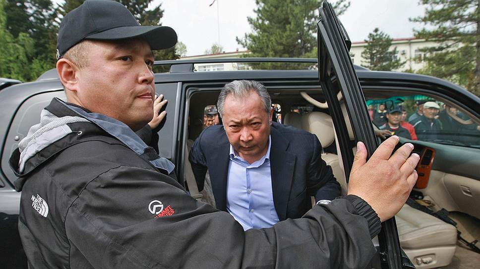 За что бывшему президенту Киргизии назначили пожизненный срок заключения