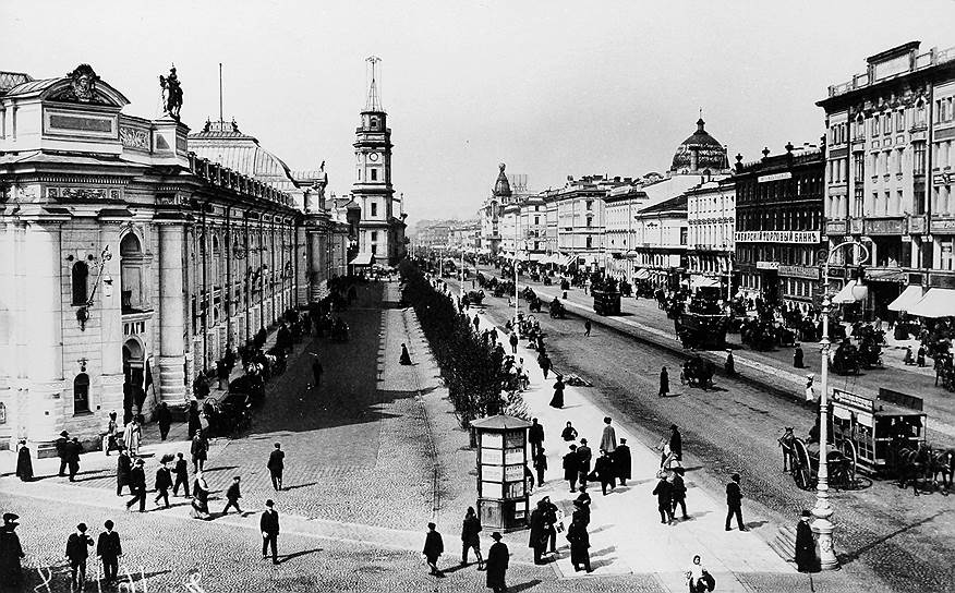 1914 год. Указом Николая II Санкт-Петербург переименован в Петроград