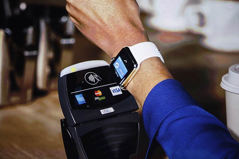 Apple Pay также доступна через Apple Wacth