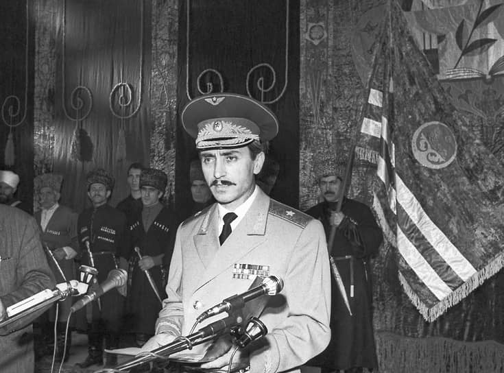 1991 год. Генерал Джохар Дудаев избран первым президентом Чечни