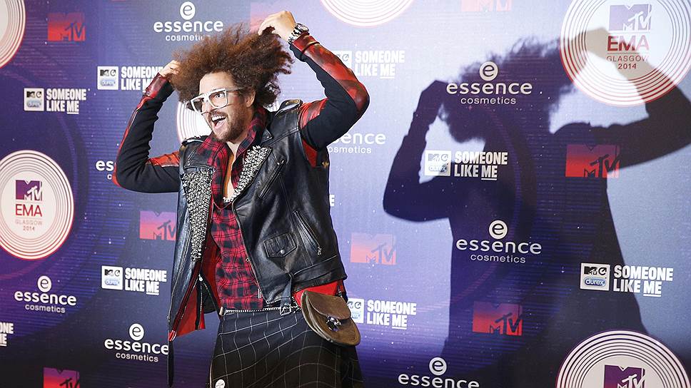 Певец Redfoo из группы LMFAO