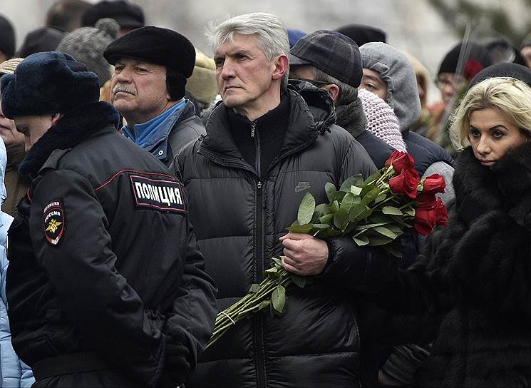 Бывший глава МФО «Менатеп» Платон Лебедев во время похорон