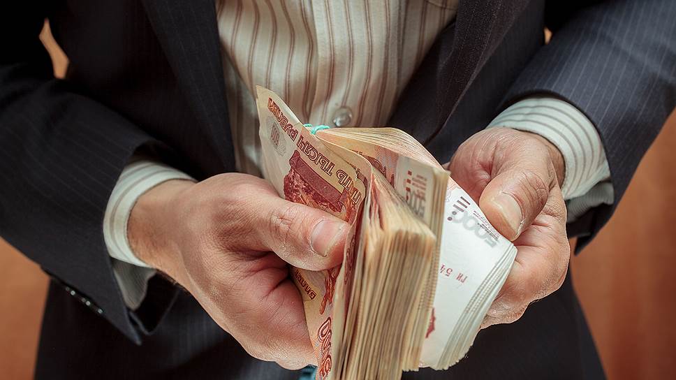 Как татарский чиновник подработал на связи