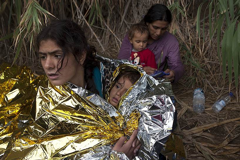 Лесбос, Греция. Мигранты из Сирии, только что высадившиеся на берег острова