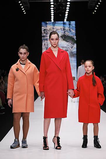Показ коллекции дизайнера OKSANA FEDOROVA Design Studio by Oksana Fedorova