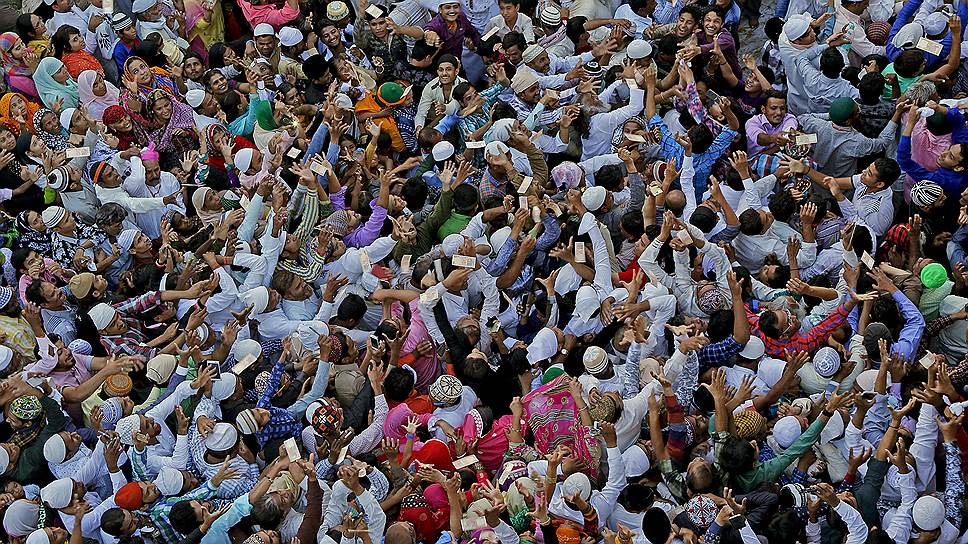 Аджмер, Индия. Ежегодный суфийский праздник — день поминовения святого Муинуддина Чишти 