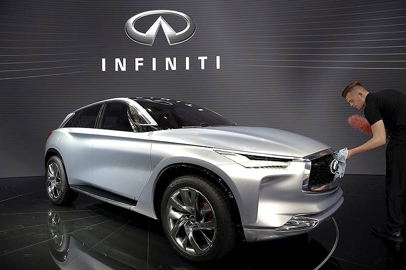 Концепт Infinti QX Sport Inspiration создан по мотивам концепт-кара Infiniti Q80 Inspiration и серийного Infiniti Q60. В автомобиле есть панорамная крыша, видеокамеры вместо зеркал и сенсорный дисплей. Вероятно, что так будут выглядеть будущие серийные Infiniti QX70 или Infiniti QX50
