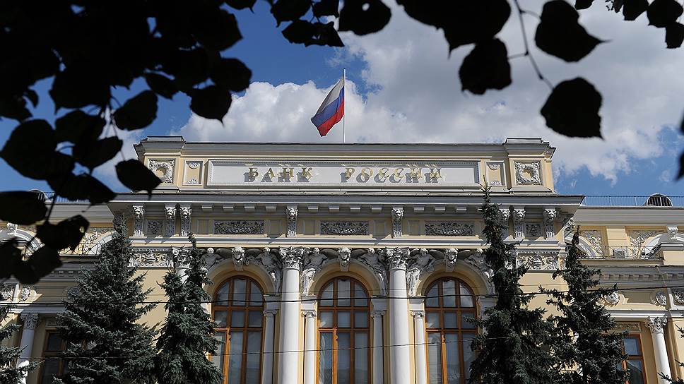 Почему Центробанк отозвал лицензии у Эл-банка и Мострансбанка