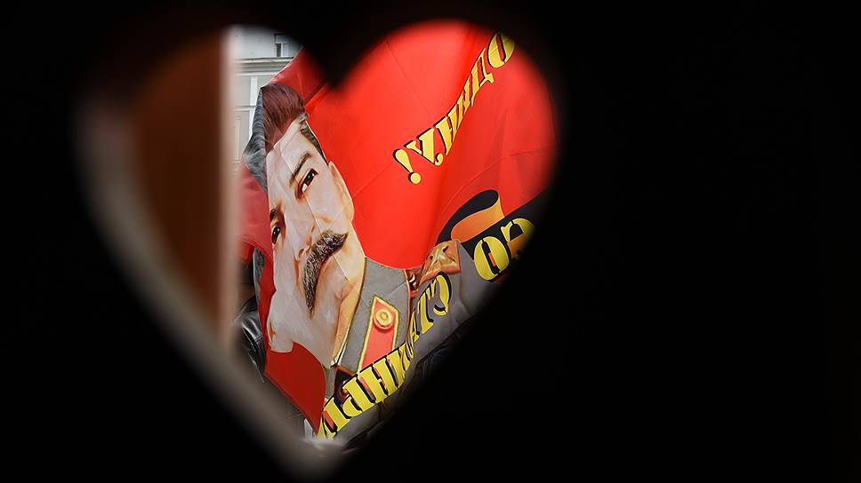 Почему в Новосибирске разгорается полемика по поводу плакатов с «вождем народов»