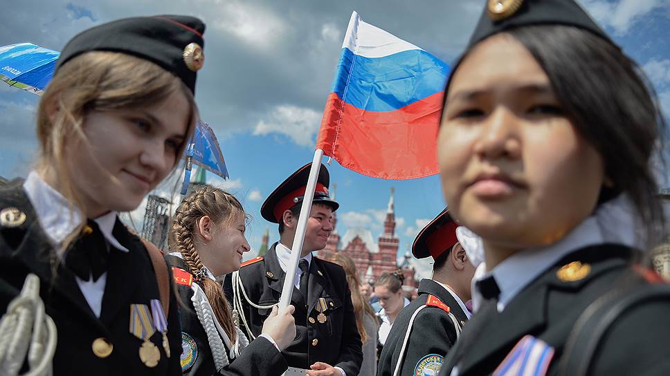 Как власти хотят повысить популярность русского языка за рубежом