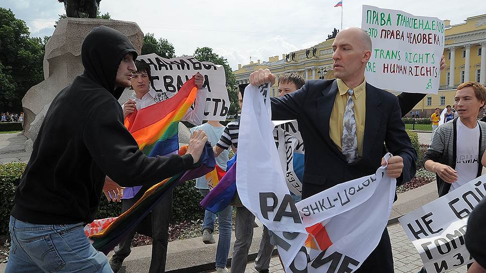 Что говорилось в докладе «Российской ЛГБТ-сети» об отношении к ЛГБТ-сообществу в России в 2016 году