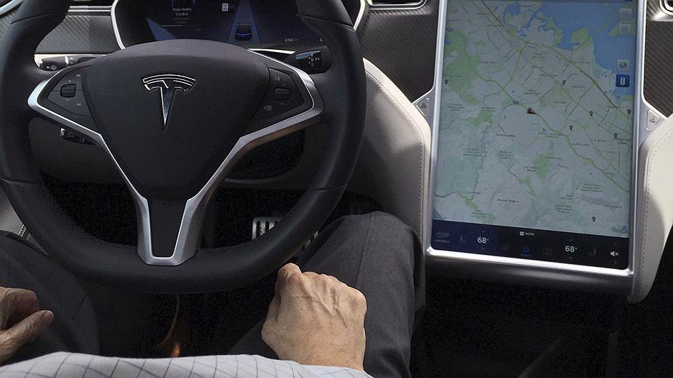 В чем причина первого смертельного ДТП с Tesla на автопилоте