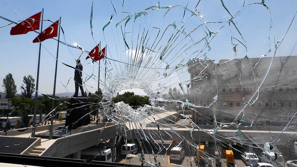 Как попытка переворота в Турции привела к массовым арестам