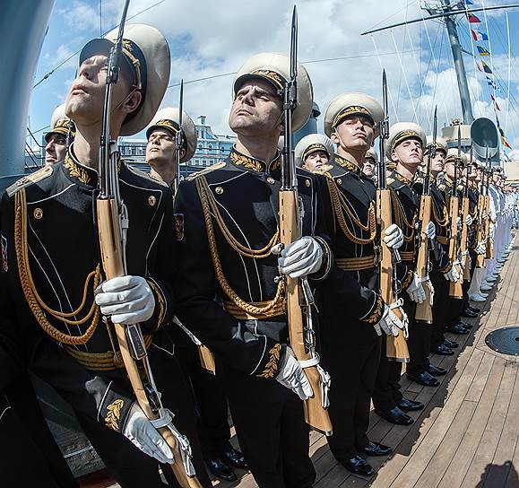 Празднование Дня ВМФ в Санкт-Петербурге